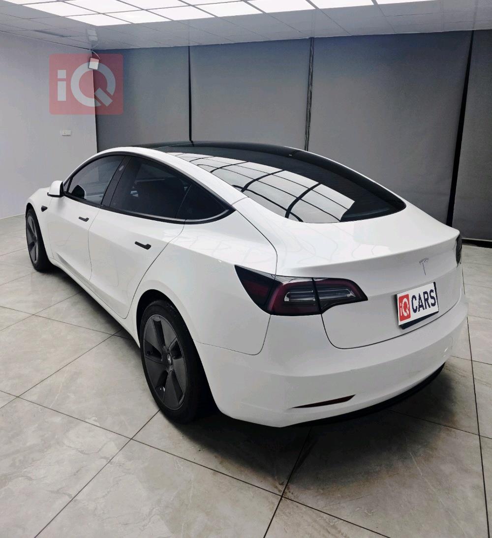 تسلا موديل 3